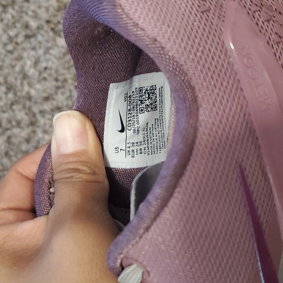 Size 7 nike metcon - Picture 4 of 4